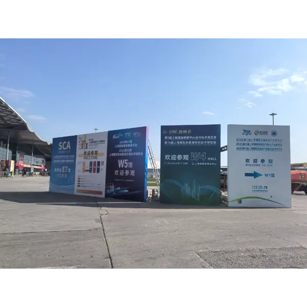 Dingyan taldeak Shanghaiko Liquid Hozte Teknologiaren Erakusketa bisitatu du, AI Track Berria aurreikusiz